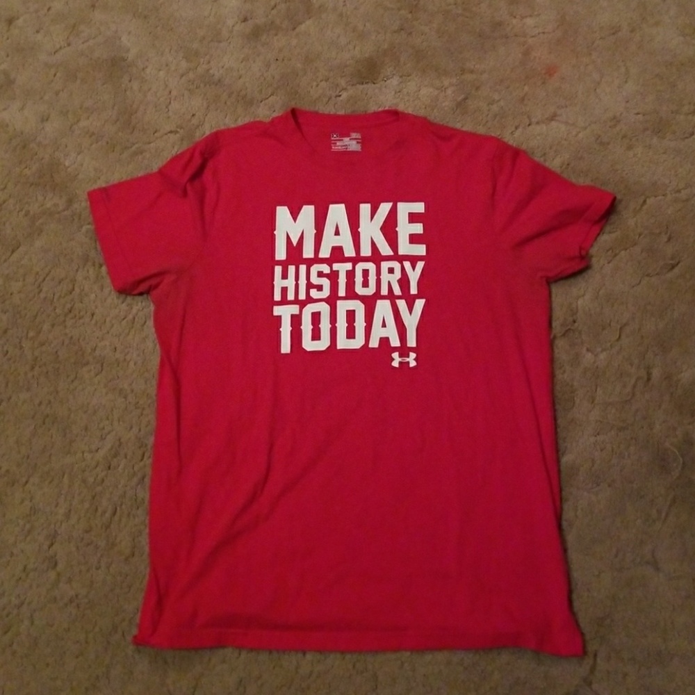 Under armour graphic tee